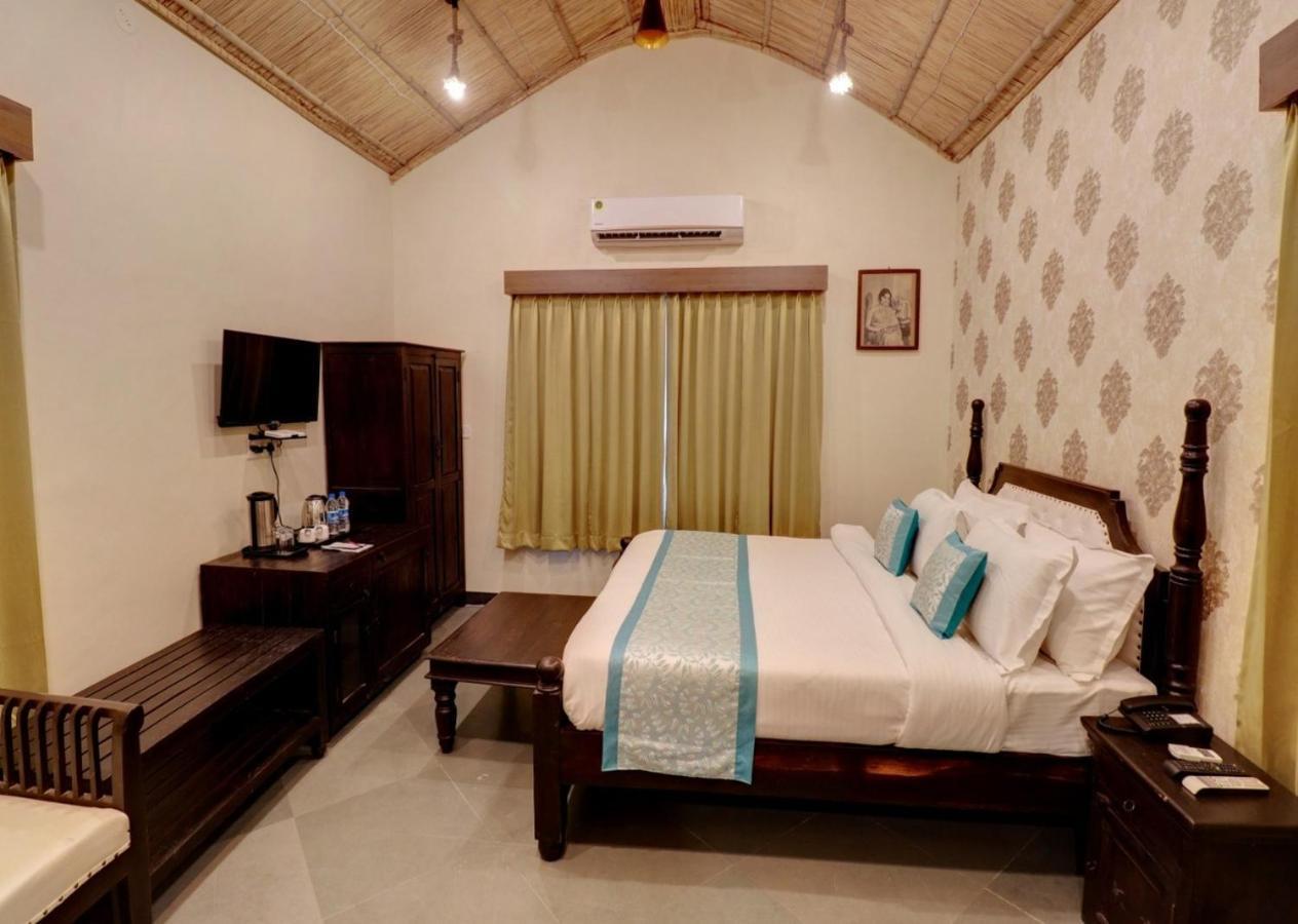 Keshav Resort Udaipur Exterior foto