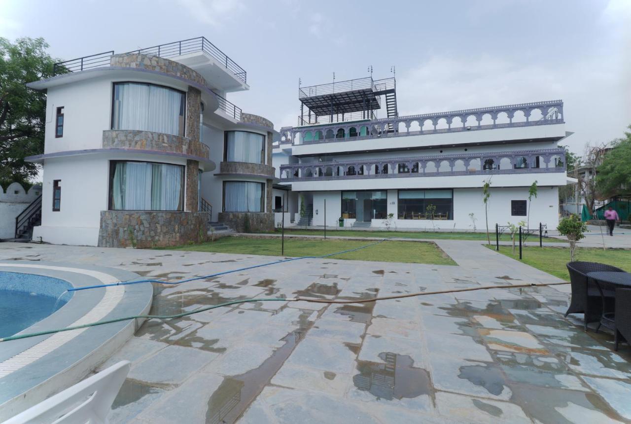 Keshav Resort Udaipur Exterior foto