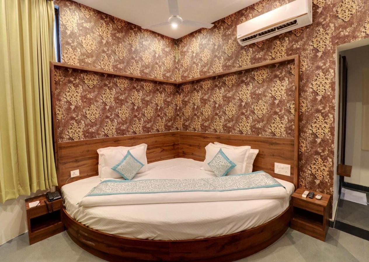 Keshav Resort Udaipur Exterior foto