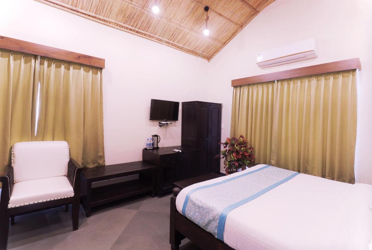 Keshav Resort Udaipur Exterior foto