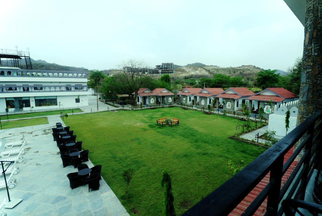 Keshav Resort Udaipur Exterior foto